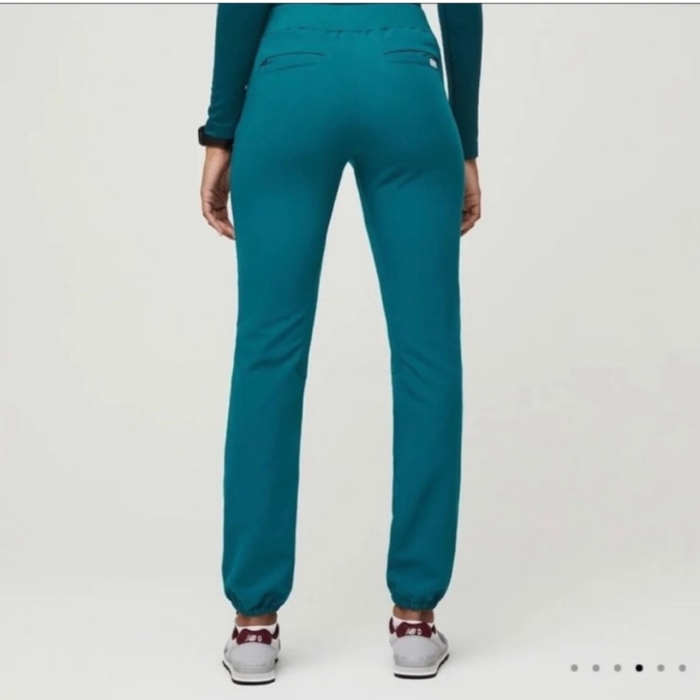NWT FIGS - VENICE SLIM JOGGER SCRUB PANTS SIZE XS - Picture 2 of 4